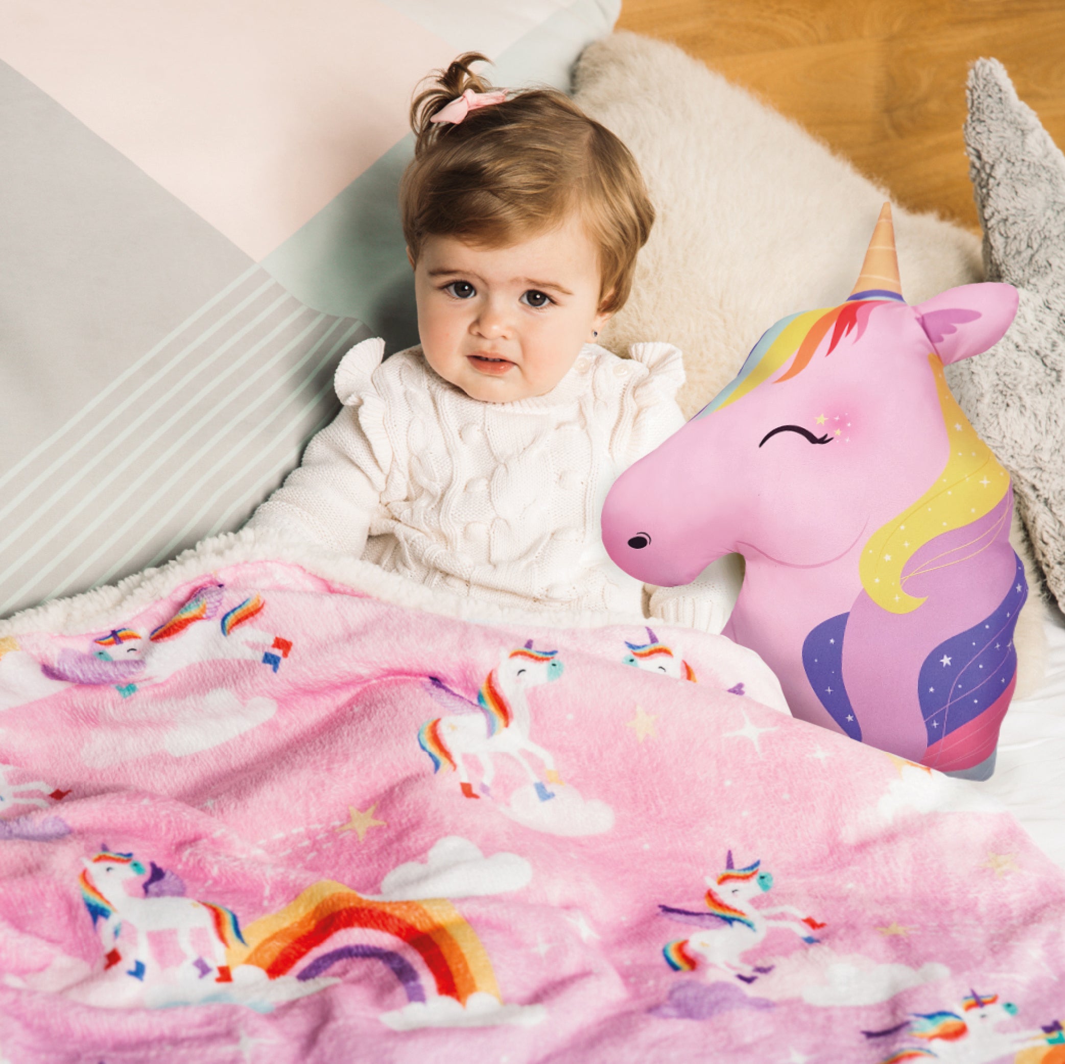 Combo cobija unicornios + cojín unicornios