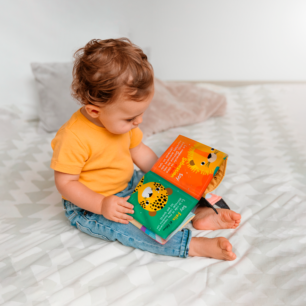 Libro de Tela Amigos